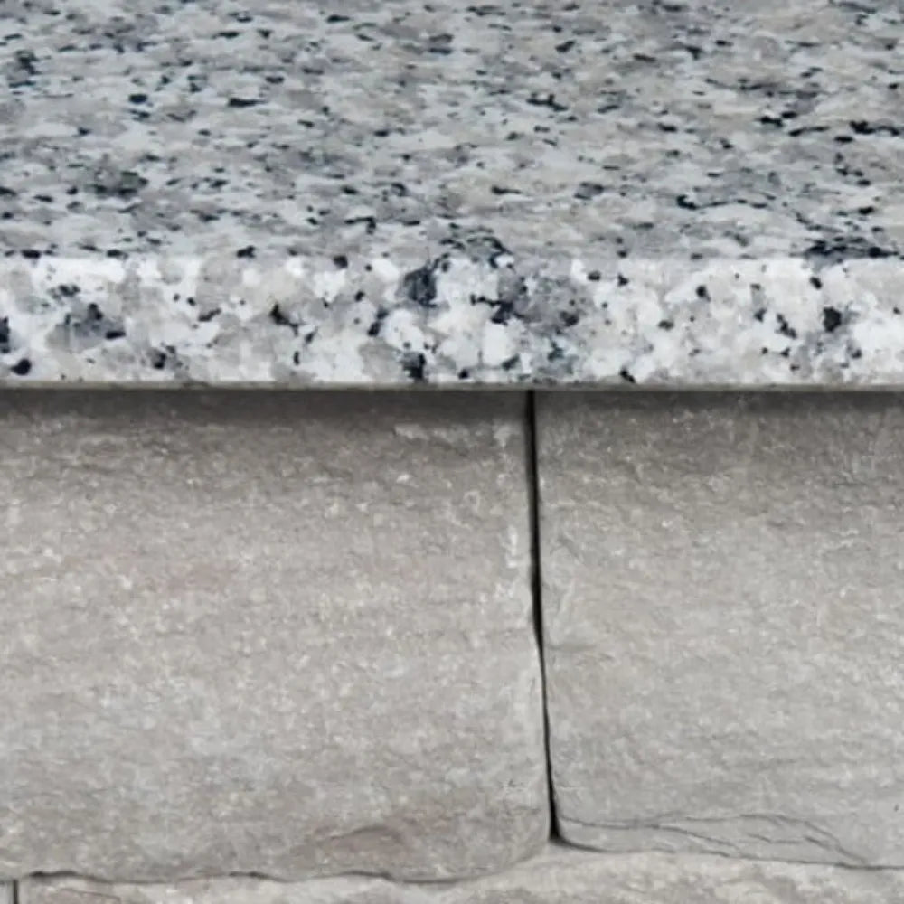 Granit Mauerabdeckung